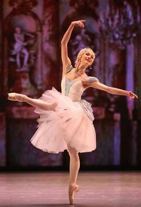 Olga Smirnova | Ballet beautiful, Ballet costumes, Dance outfits