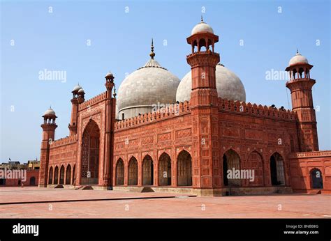 punjab lahore pakistan fotos und bildmaterial  hoher aufloesung alamy