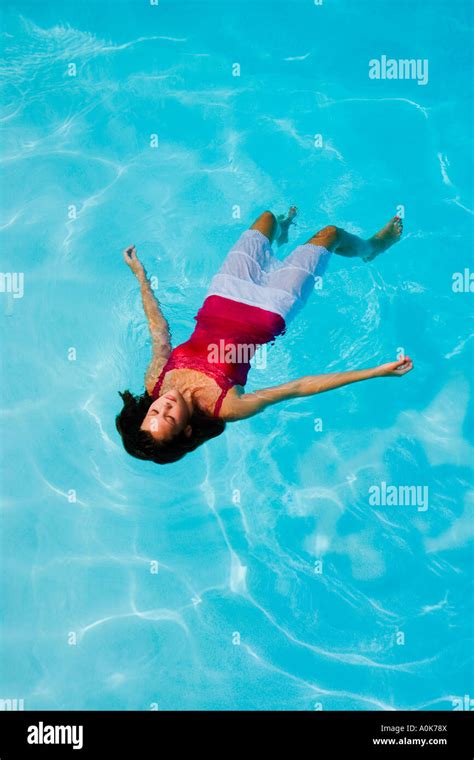Teen Girl Floating Stock Photos & Teen Girl Floating Stock Images - Alamy