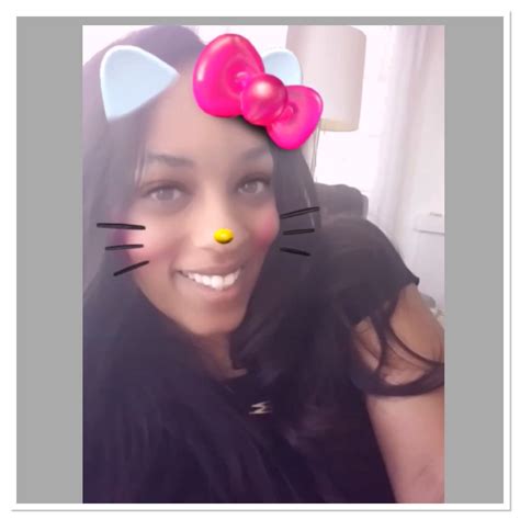 Pin on Melyssa Ford | Melyssa ford, Ford, Heart sunglass