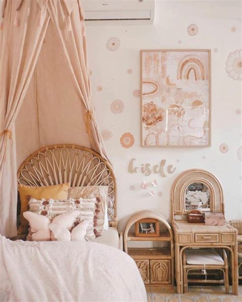 Boho Bedroom With Framed Art - Soul & Lane