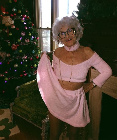 See this Instagram photo by @baddiewinkle • 15.6k likes | Sexy older ...