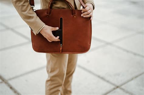 CASE Folio on Behance
