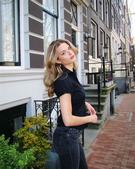 Isabella Kroon (@isabellakroon) • Instagram photos and videos