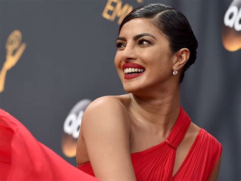 Fans argue over who has the most beautiful smile in the world 4