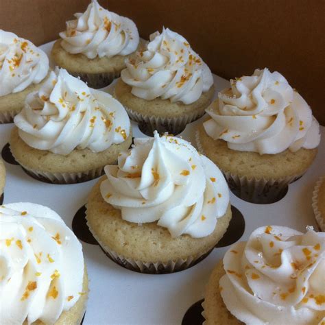 Naked Cupcakes: Simple is Beautiful!