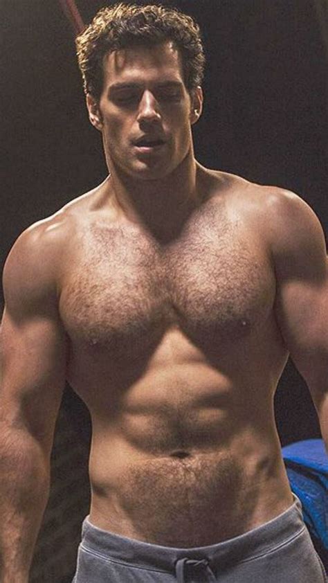 Henry Cavill Workout and Fitness Routine: Follow these exercises to get ...