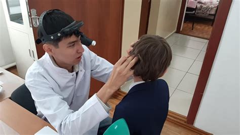 Врачи ГКБ №5 провели осмотр детей с нарушением слуха и речи