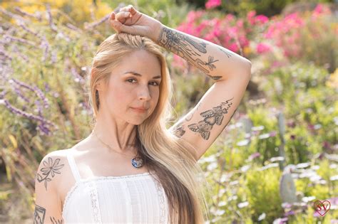 The Sarah VandeKka Story: It's More Inspiring Than You Think - e2wxn8t