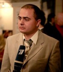 Мария БУШУЕВА Лорченков и Лоринков О рассказах Владимира Лорченкова