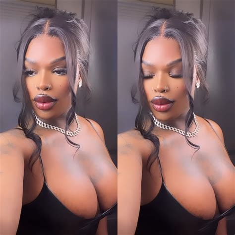 India Frost | Wanna play sword fight ? Comment below😘😘 -—#transgirl #