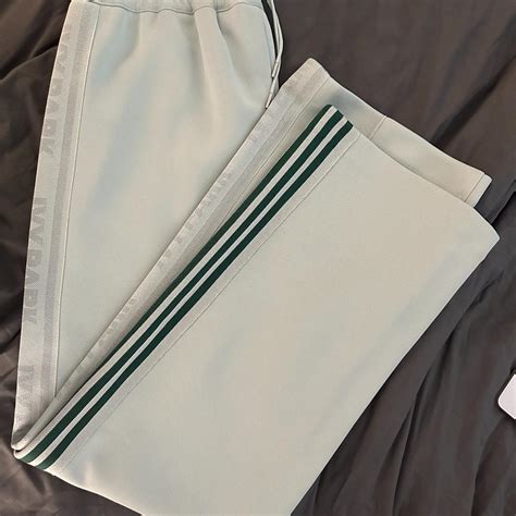 IVY PARK PANTS - Depop