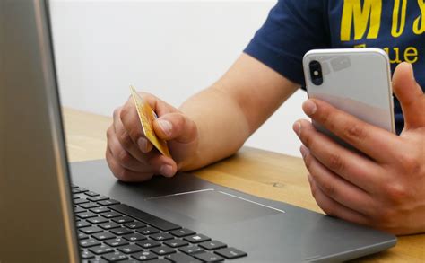 How to Avoid Debit Card Fees | Lively