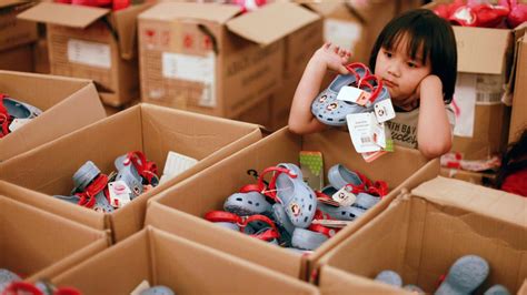 expect  crocs reports earnings