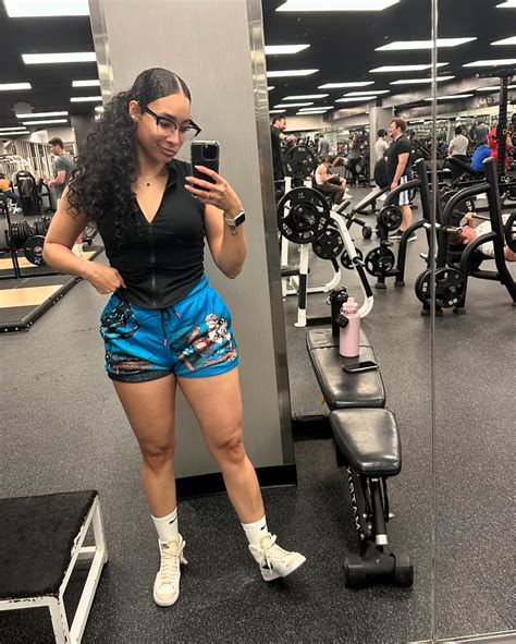 Dianny Peña (@aaaymsd) • Instagram photos and videos