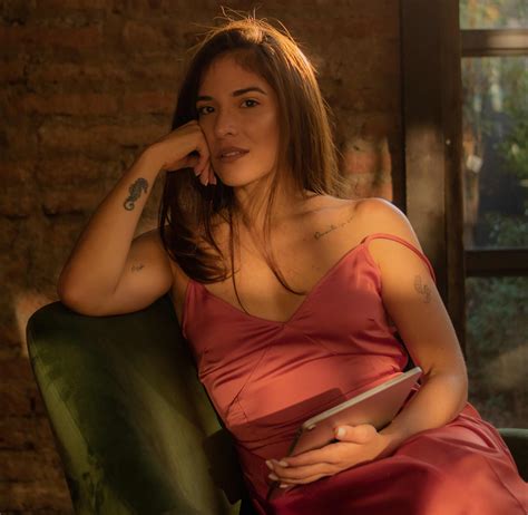 Energia femenina y energia masculina - Paola Gomez | Hotmart