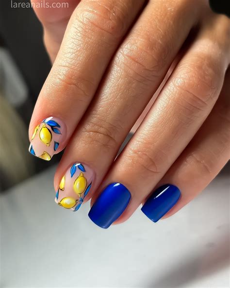 simple manicure inspo 10