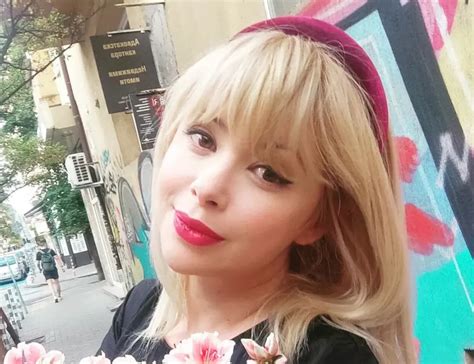 Актрисата София Бобчева хвърли пъпа на дъщеря си на специално място ...