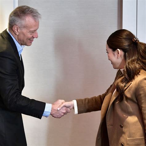 Thai Prime Minister courts private investment in WEF sideline meetings