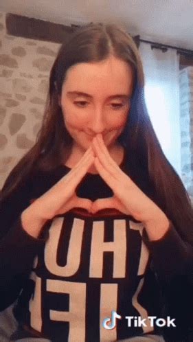 Korean Tik Tok GIF – Korean Tik Tok Funny – GIFs entdecken und teilen