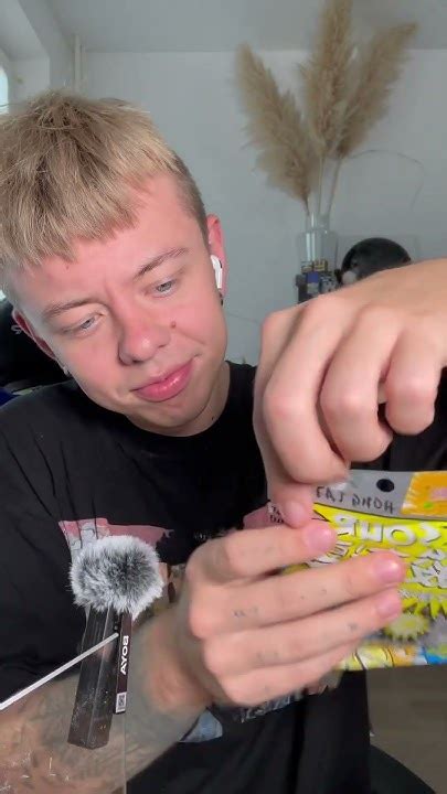 САМЫЕ КИСЛЫЕ КОНФЕТЫ В МИРЕ #shorts 😵 - YouTube