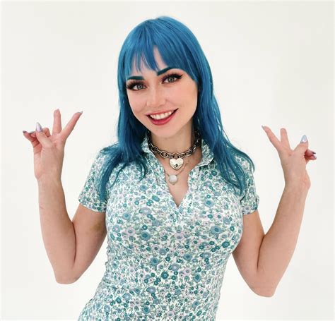 TW Pornstars - Holly Randall. Twitter. My podcast with @jewelz_blu is