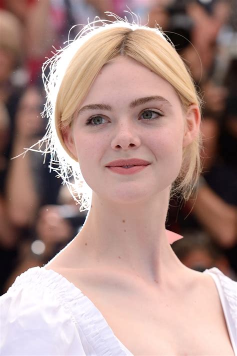 Elle Fanning - Profile Images — The Movie Database (TMDB)