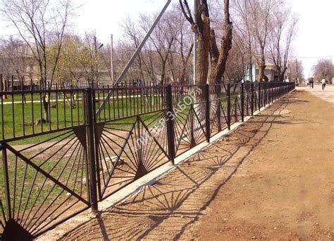 Ограждение парка металлическое узорное - цены под ключ от производителя ...