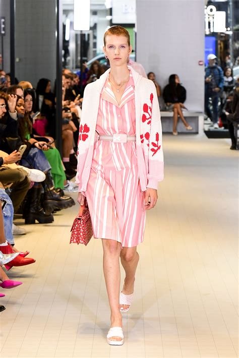 United Colors of Benetton Spring 2023 Fashion Show | The Impression