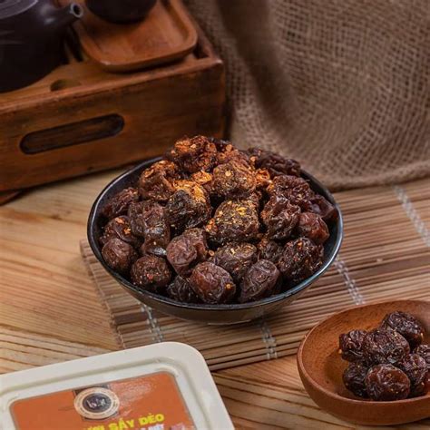 Ô Mai Vạn Lợi - Mơ Tươi Sấy Dẻo Chua Cay mặn Ngọt - Hộp 350g | Lazada.vn