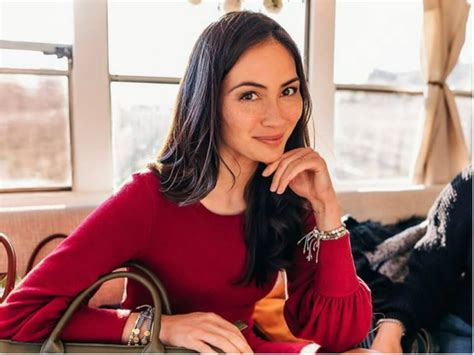 Caitlin McHugh Biography, Age, Height, Husband, Net Worth
