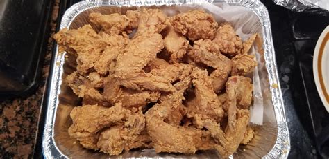 [I Ate] Fried Chicken Wings : r/food