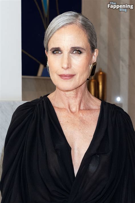 Andie MacDowell Flashes Her Nude Tits at the amfAR Gala in Cannes