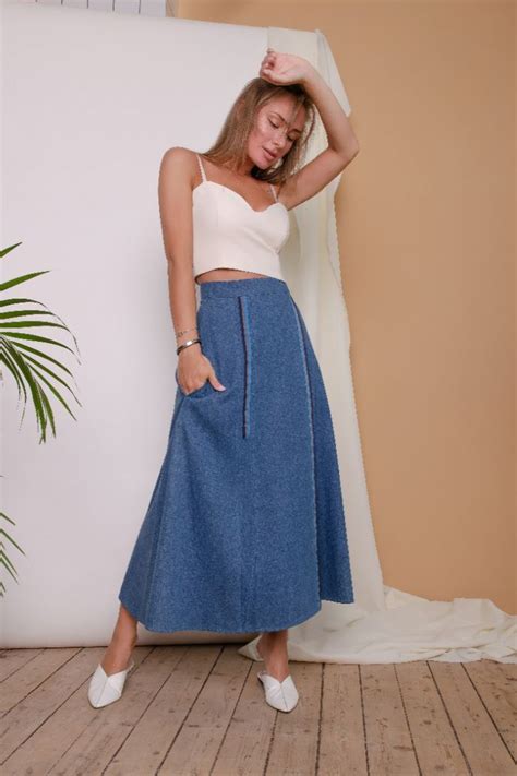 Джинсовая юбка на запах миди длины | High waisted skirt, Midi skirt, Skirts
