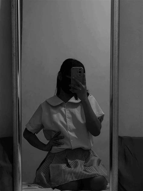 Younger men don't seem to appreciate my 18yr old body 🥹 4’5 Pinay. : r