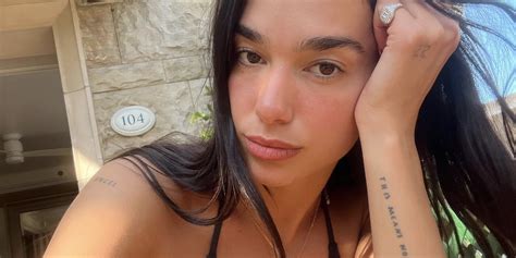 Dua Lipa just shared a bathtub selfie and we love her eyebrows