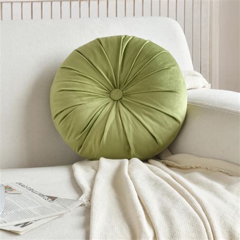 Amazon.com: Eoieov Velvet Round Pillow Small Circle Decorative Pillow ...