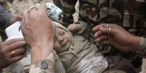 Rescuers Pull 4-Month-Old Baby From Nepal Earthquake Rubble | HuffPost