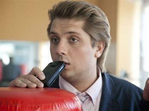 Похоронил всю семью к 21 году, воспитал 3 чужих детей, а когда родился ...