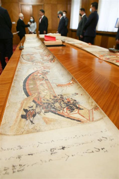 Copies of cultural heritage artifacts handed over for Museum of ...
