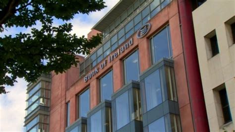 bank  ireland staff  receive pay rise  bonus bbc news