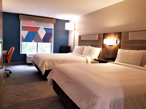 Hotels in Apex, NC near NC State University | Holiday Inn Express Apex