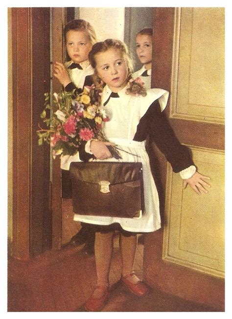 Фото Н.Ананьева. Первый раз в первый класс | Childhood memories art ...