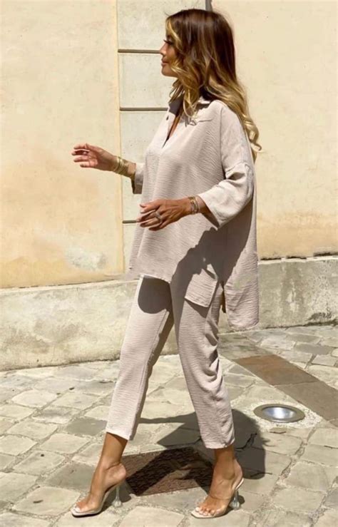 Pin on Рубашки, блузы, топы | Fashion pants, Fashion outfits, Casual ...