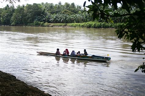 PHOTO ESSAY: Balloting inside MILF’s Camp Rajah Muda