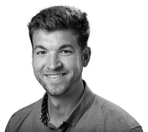 Eagles pass rusher Bryce Huff to have surgery on wrist, miss several