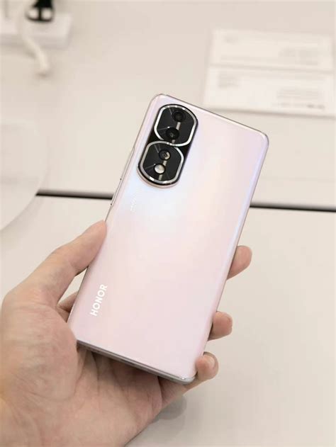 Honor 80 Pro и Honor 80 во всех цветах позируют на живых фото за три ...
