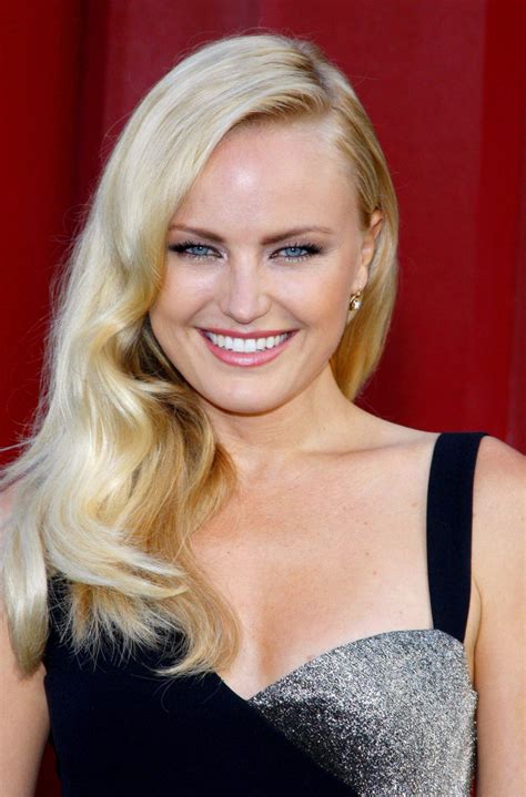 25 celebrities with hooded eyes – Artofit