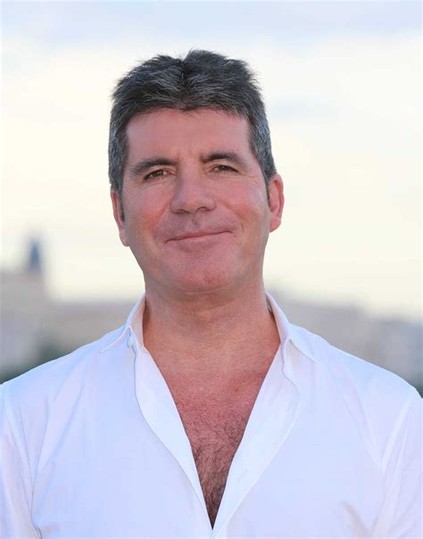 Simon Cowell shocks viewers with new 'pop star' look at
