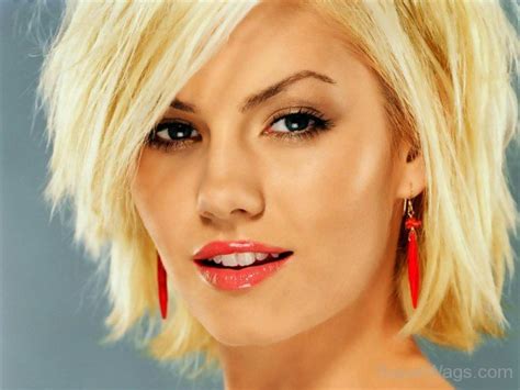Elisha Cuthbert Smiling | Super WAGS - Hottest Wives and Girlfriends of ...